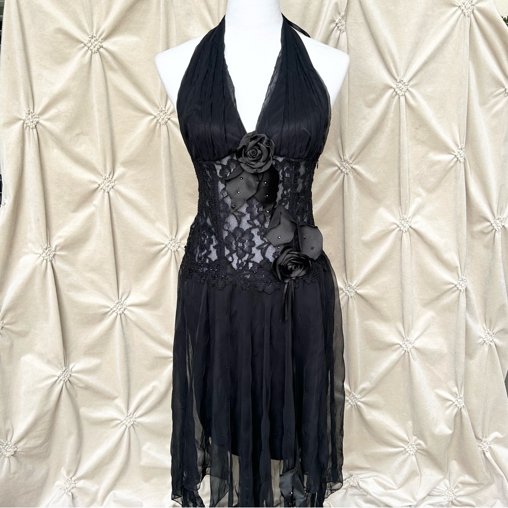❌SOLD❌ Y2K Lace Corset Rosette Embellished Dress